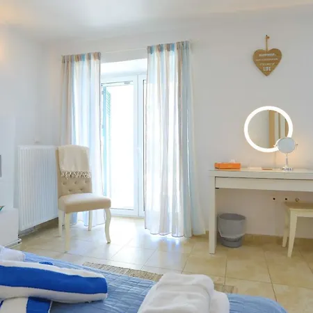 Chiquitita Villa